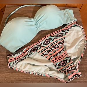 Woman’s OP bikini baithing suit size large! Great condition!